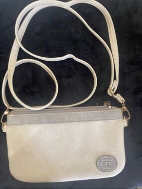 Save The Girls (STG) Catchy Clutch-Crossbody-Phone Holder